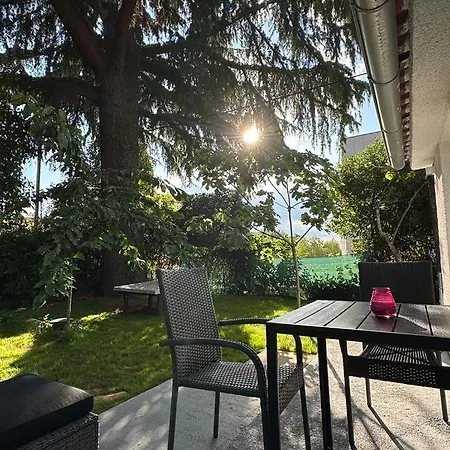 Apartment With Garden In The City Center Pula